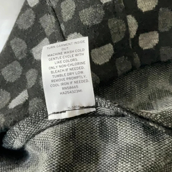 Nordstrom Halogen Skirt, size 12, pre-owned - Picture 5 of 5